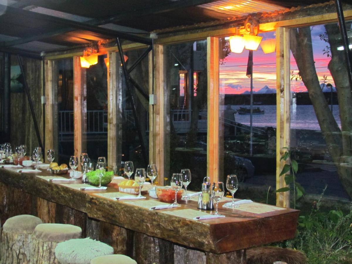 Hotel Capitán Eberhard Puerto Natales Kültér fotó